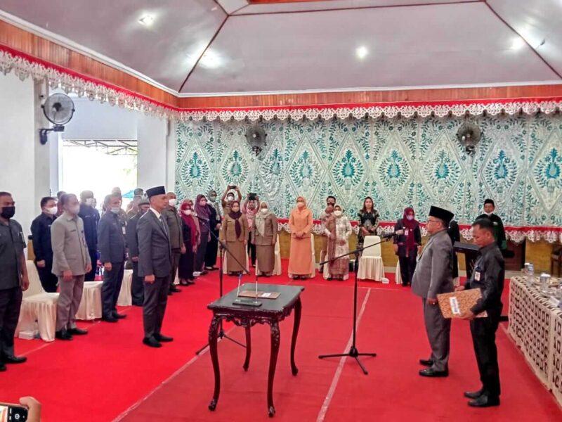 Wakil Wali Kota Lantik Sofyan Mokoginta Jabat Sekda Kota Kotamobagu