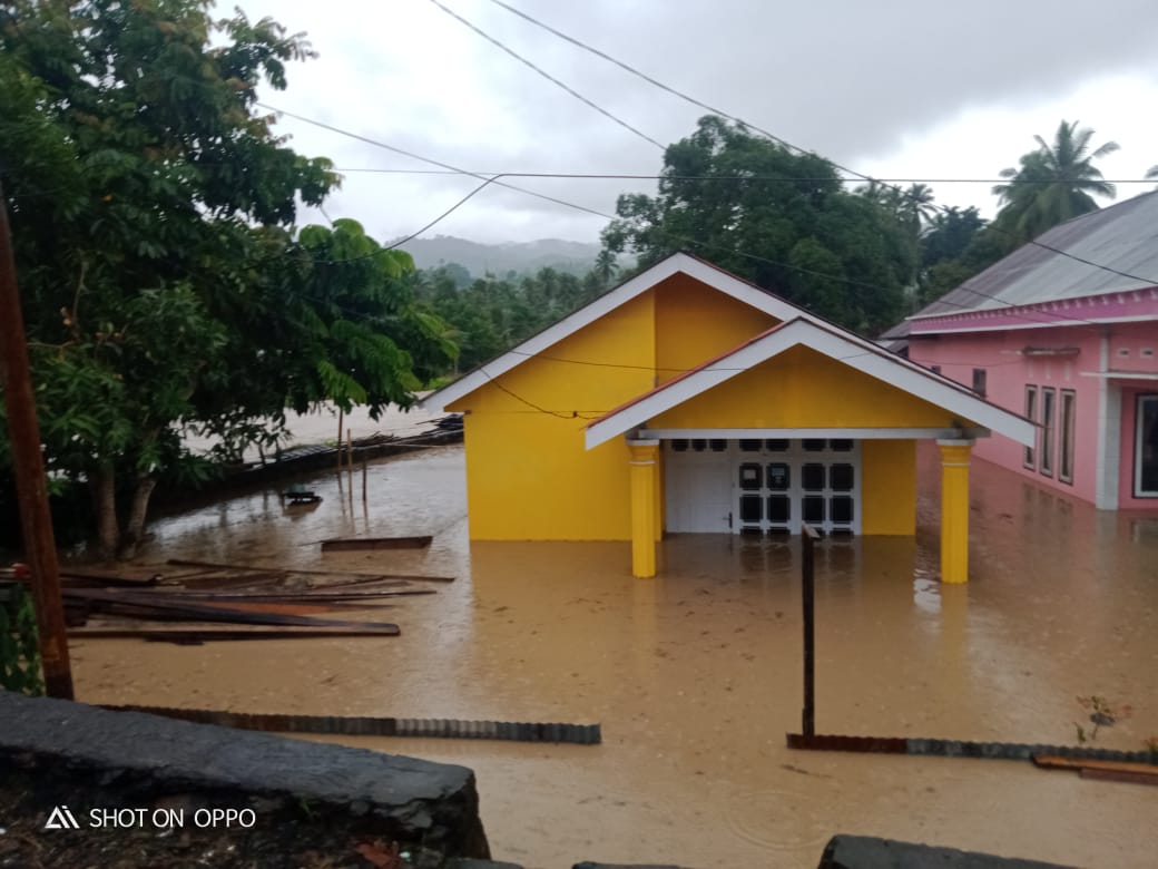 Bupati Sachrul Tinjau Lokasi Banjir di Motongkad Boltim