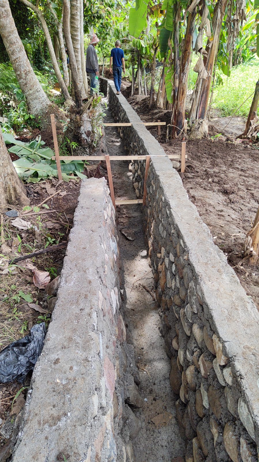 Progres Pekerjaan Proyek Drainase Dusun 1 Desa Moyag Tampoan 40 Persen, Sangadi Minta Warga Tidak Buang Sampah di Saluran