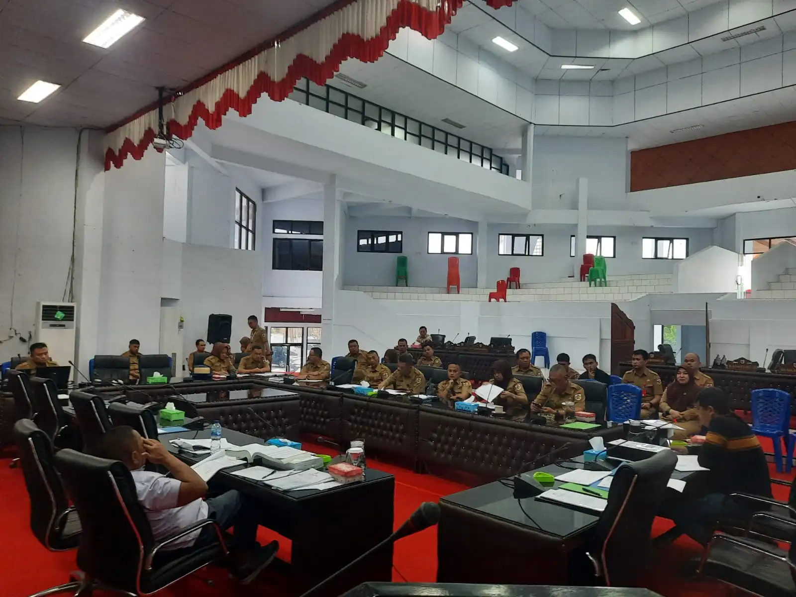 Bersama TAPD Pemkot, Ketua DPRD Meiddy Makalalag Pimpin Rapat Terkait LPJ APBD Tahun 2021