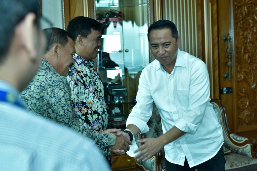 Pemkab Boltim Bangun Kerjasama, Bupati Sachrul dan DPRD Gelar Pertemuan dengan Rektor Unikom Bandung