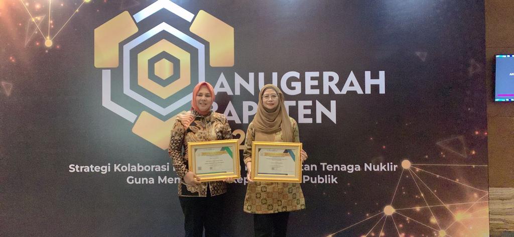 Wali Kota Tatong Bara Terima Penghargaan Bapeten Award 2022 atas Capaian RSUD Kota Kotamobagu