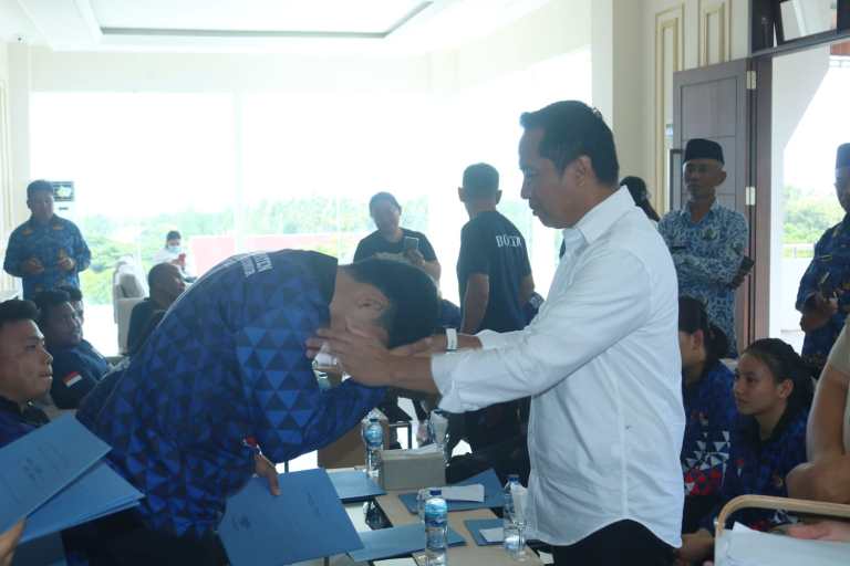 Atlet Boltim Peraih Medali di Porprov Sulut ke-XI Diberikan Piagam dan Bonus oleh Bupati Sachrul Mamonto