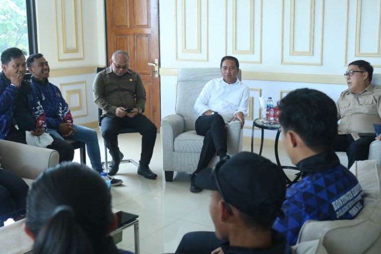 Atlet Boltim Peraih Medali di Porprov Sulut ke-XI Diberikan Piagam dan Bonus oleh Bupati Sachrul Mamonto