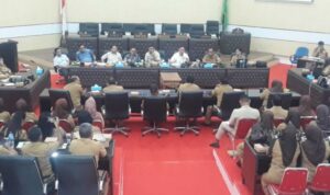 DPRD Kotamobagu Gelar RDP Bersama Dinas Pendidikan. DPRD Kotamobagu Gelar RDP Bersama Dinas Pendidikan.